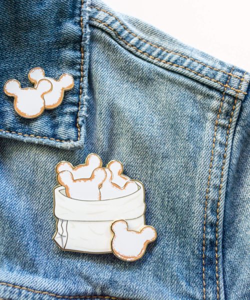 Foodie pins - mickey-shaped beignets